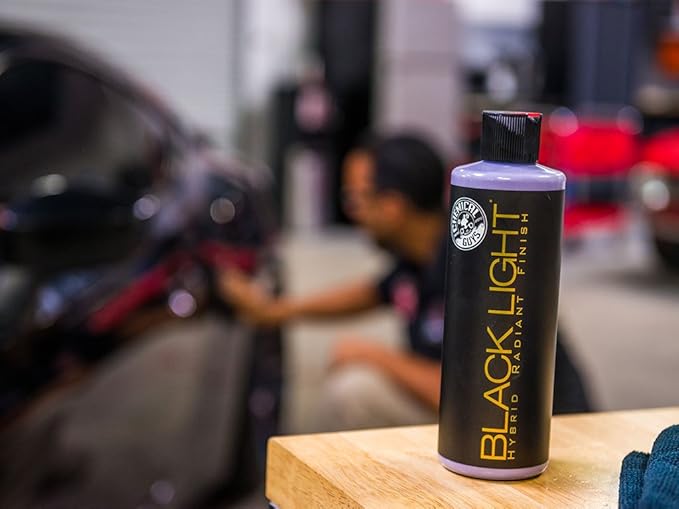 Chemical Guys GAP 619 16 Black Light Hybrid Radiant Finish, Glaze & Sealant - Image 3