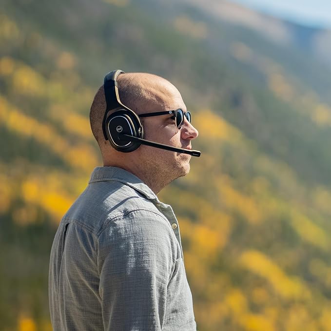 Rand McNally ClearDryve 220 Premium 2-in-1 Wireless Headset - Image 4