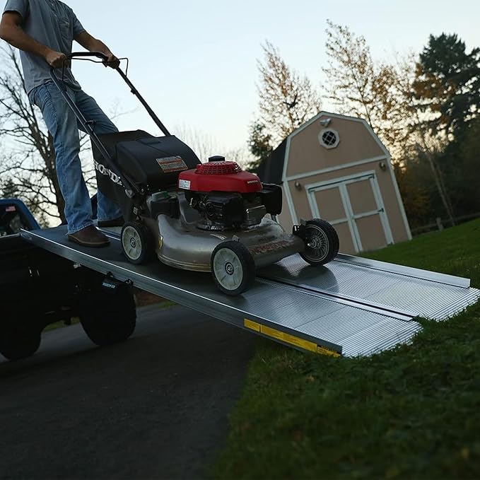EZ-ACCESS TRAVERSE Singlefold Portable Loading Ramp - Image 8