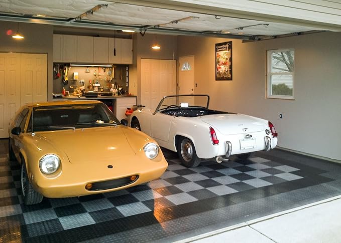 Big Floors RaceDeck CircleTrac, Interlocking Non-Slip Garage Flooring Tile - Image 3