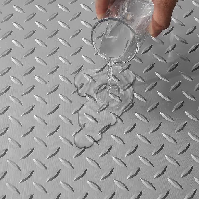VEVOR Floor Mat, 13 x 4.9 FT PVC Flooring Roll, Non-Slip Diamond Texture - Image 9