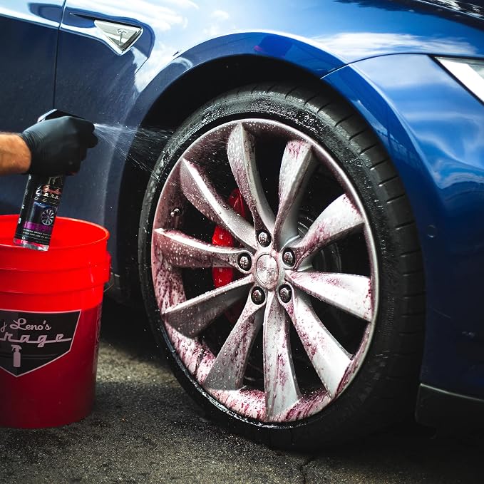 Jay Leno's Garage Basic Car Detailing Bucket Kit - Image 6