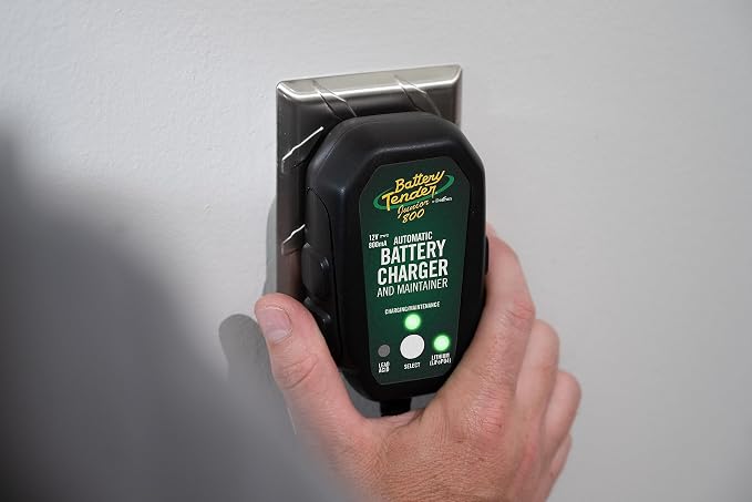 Battery Tender Junior 12V, 800mA Battery Charger and Maintainer - Image 3