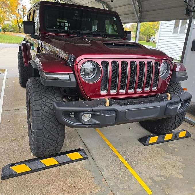 Guardian DH-PB-5 Heavy Duty Rubber Parking Curb - Image 4