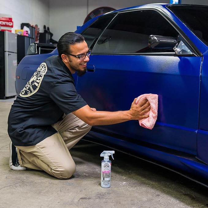 Chemical Guys SPI217 Wrap Detailer Gloss Enhancer & Protectant, 128 fl. oz - Image 6